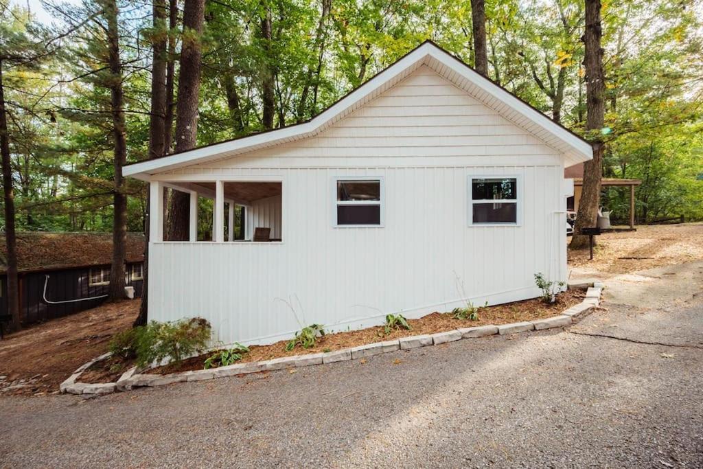 Arbutus Lake 3 Bedroom Cottage Traverse City Exterior foto