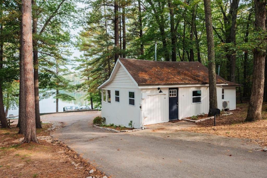 Arbutus Lake 3 Bedroom Cottage Traverse City Exterior foto
